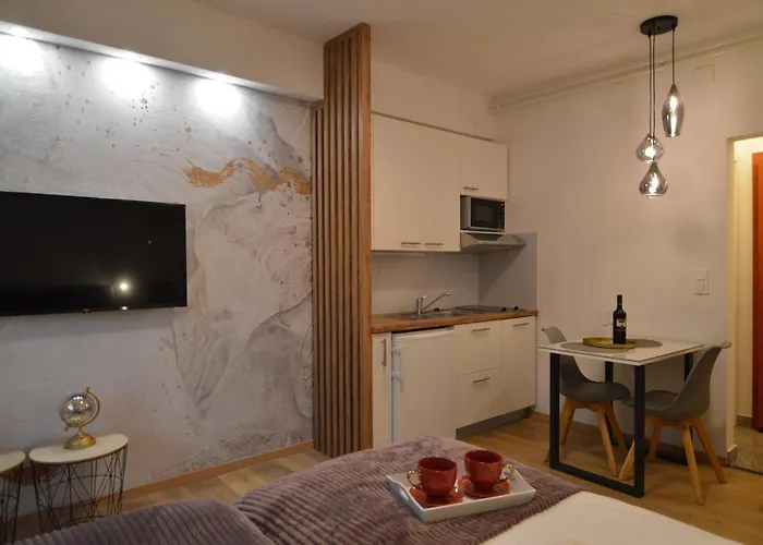 Διαμέρισμα By The Sea Starigrad, Paklenica - 16421 *